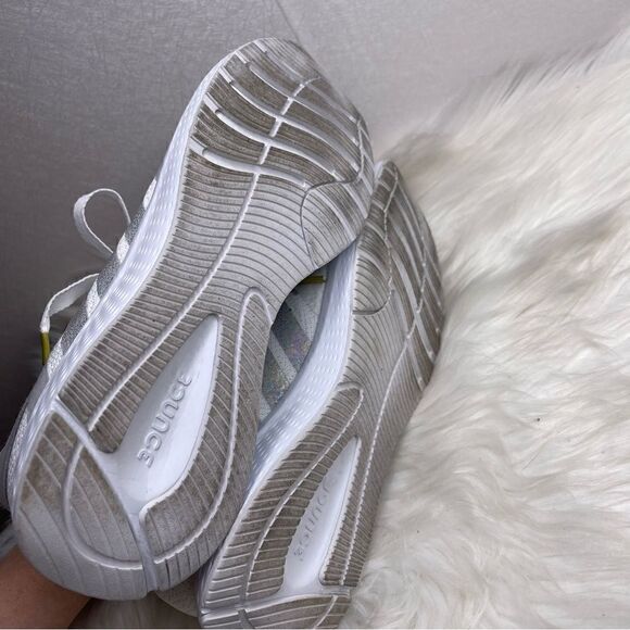 Adidas Edge Lux 5 Iridescent Striped Knit Running Shoe 9 - Picture 4 of 11